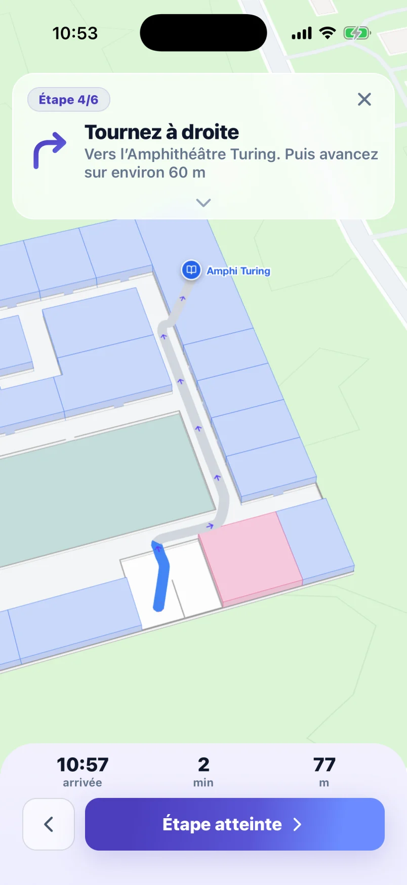 Guidage en cours au 2e étage, étape 4 sur 6 : « Tournez à droite vers l’Amphithéâtre Turing », itinéraire tracé jusqu’à l’amphi, arrivée dans 2 minutes